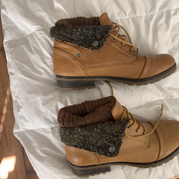 Refresh ankle booties - Picture 3 of 5